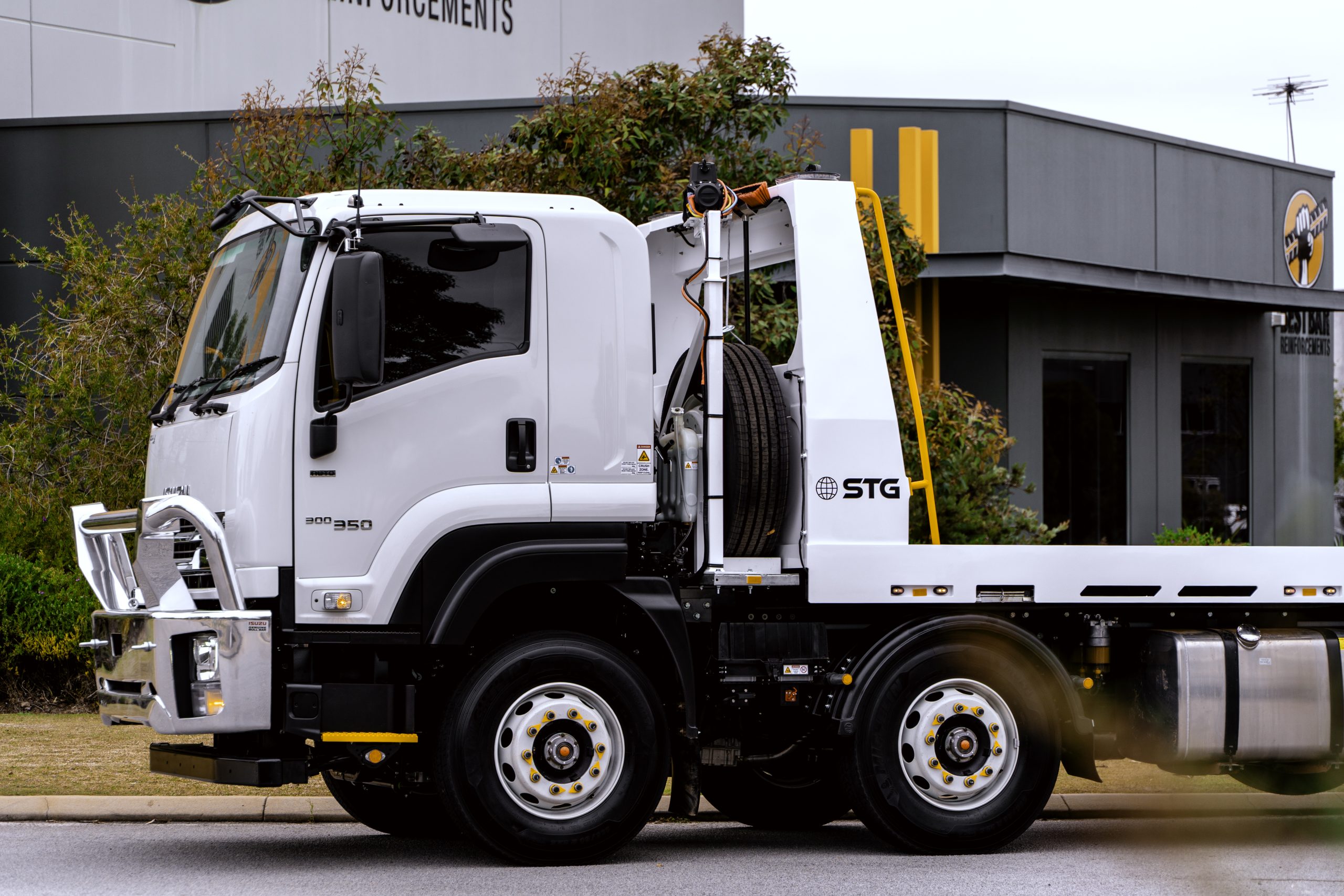 TT9200 STG Global Tilt Tray Transporter