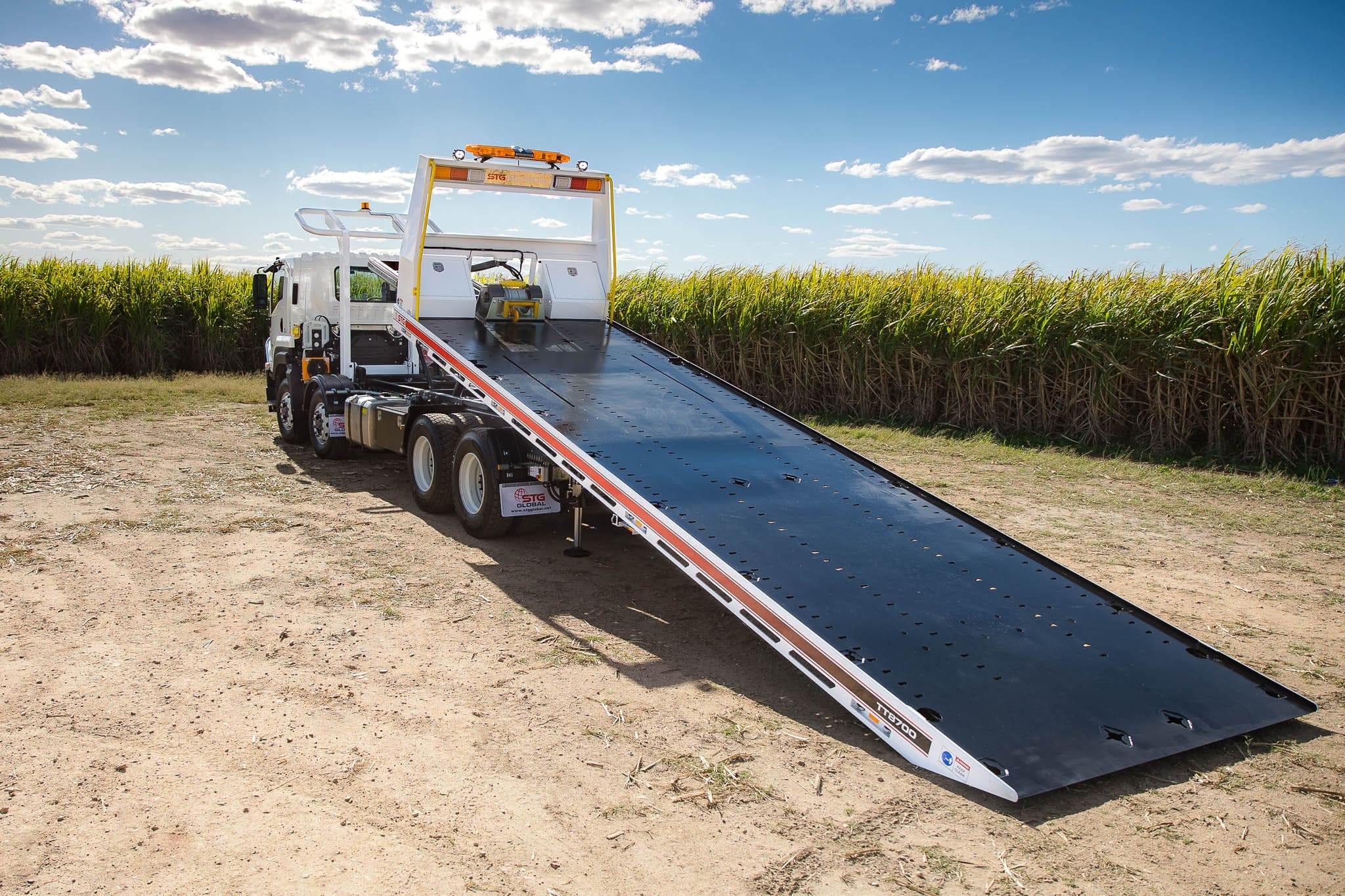TT8700 STG Global Tilt Tray Transporter